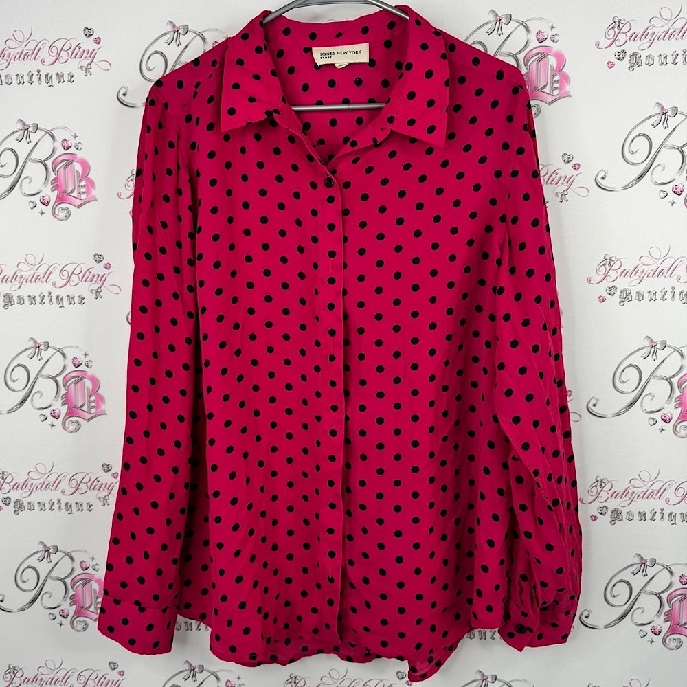 Jones New York pink fuchsia dotted blouse Polka Dot Button Down Shirt